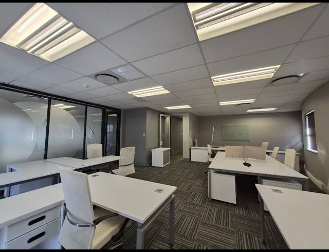 153M² OFFICE TO LET IN ILLOVO